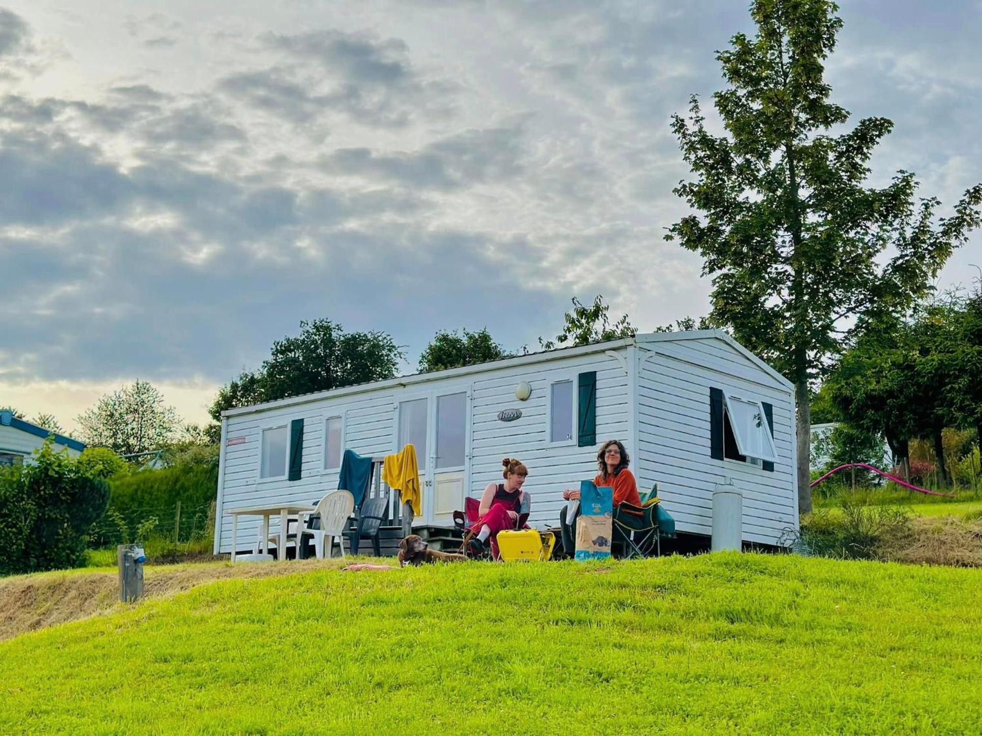 Camping Le Pommier Rustique Hotel Yvoir Exterior photo